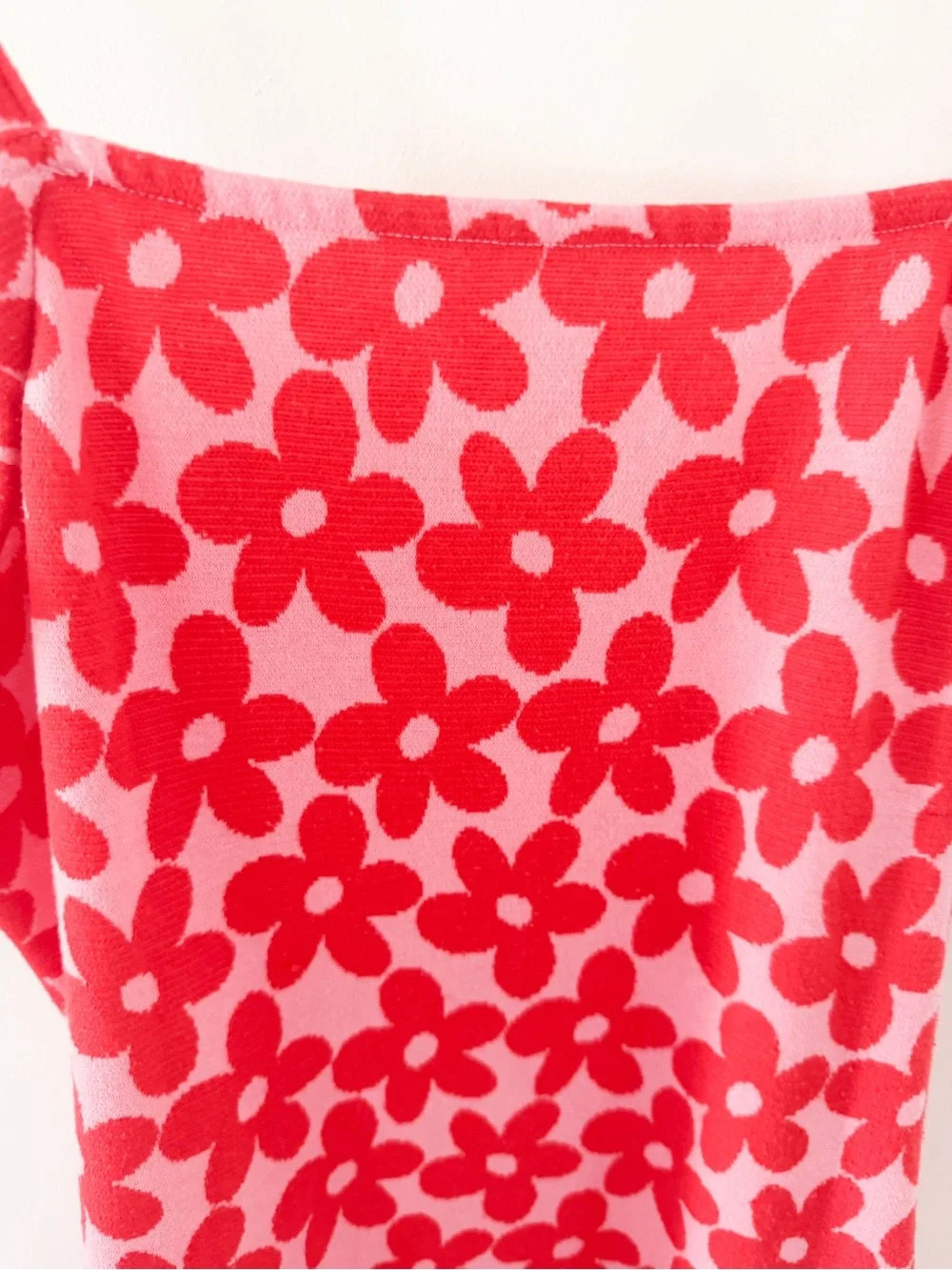 Girls Retro style Daisy Print knitted dress w/pockets sz 14 youth Pink